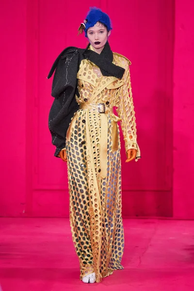 Look 37